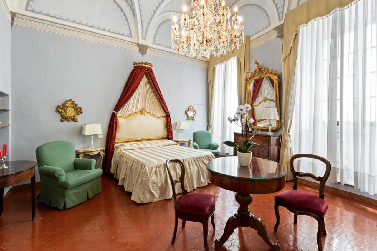 לינה וארוחת בוקר סיינה Residenza D'Epoca Palazzo Borghesi מראה חיצוני תמונה