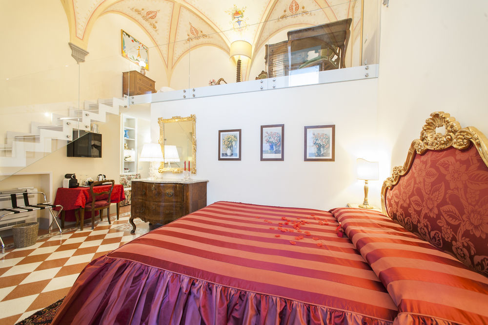 לינה וארוחת בוקר סיינה Residenza D'Epoca Palazzo Borghesi מראה חיצוני תמונה